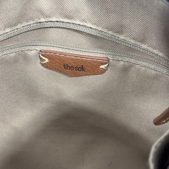 The Sak Chic Black Leather Crossbody Bag - Picture 5 of 14